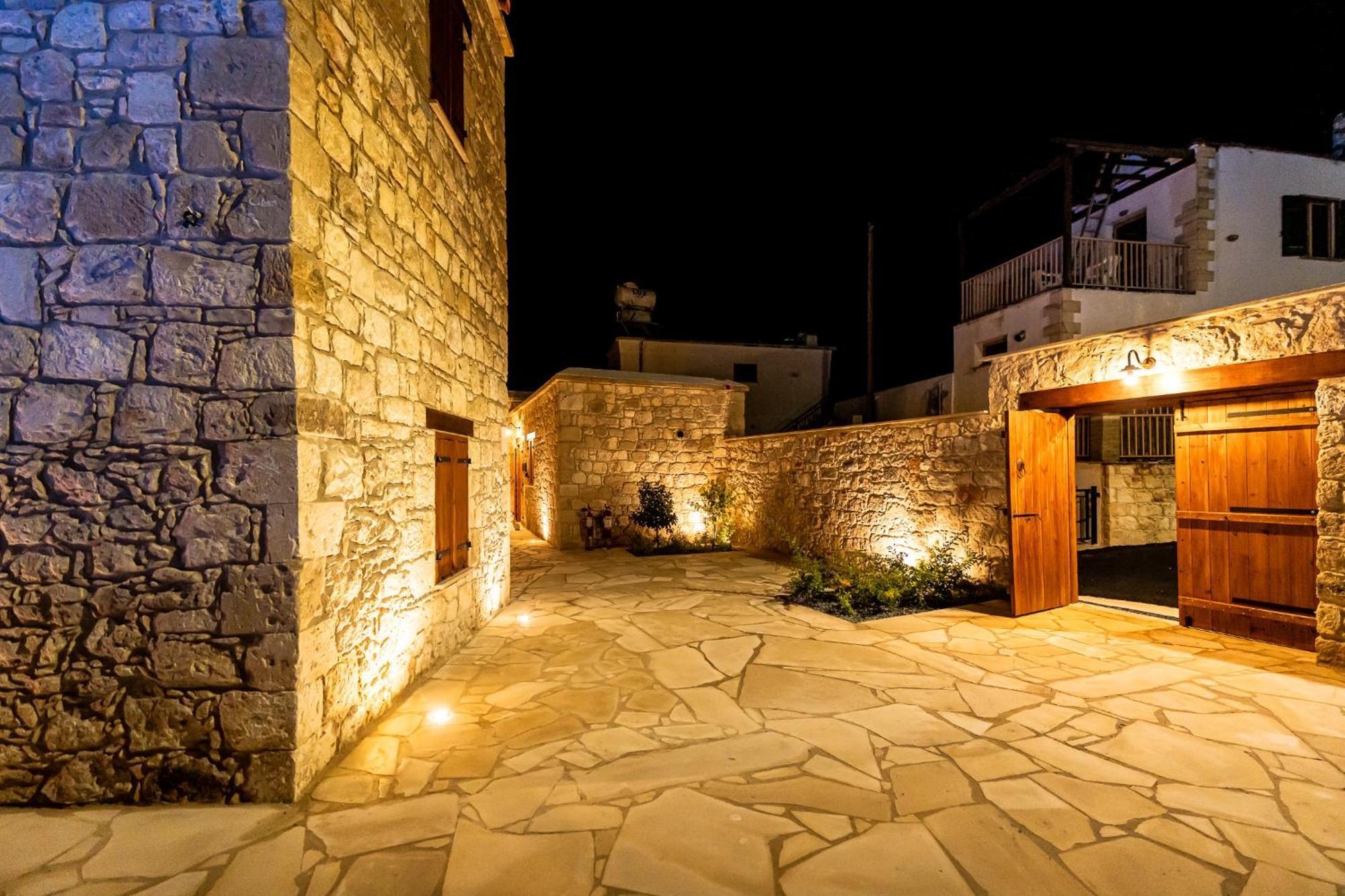 Harma Traditional Boutique Suites Paphos Exterior photo