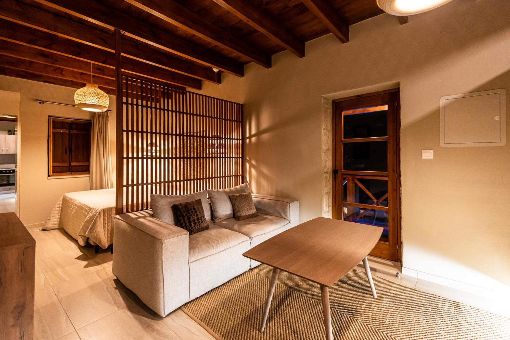 Harma Traditional Boutique Suites Paphos Room photo