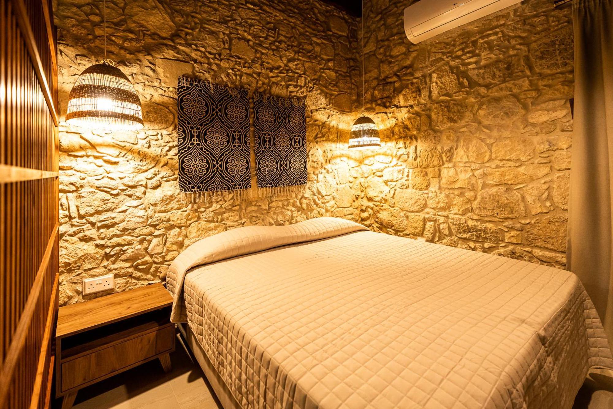 Harma Traditional Boutique Suites Paphos Room photo